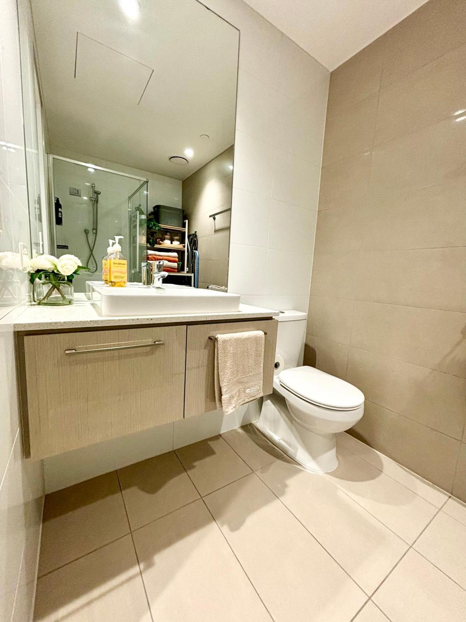 Lonsdale St Luxury Cbd Family Apartment With Free Parking Melbourne Bagian luar foto