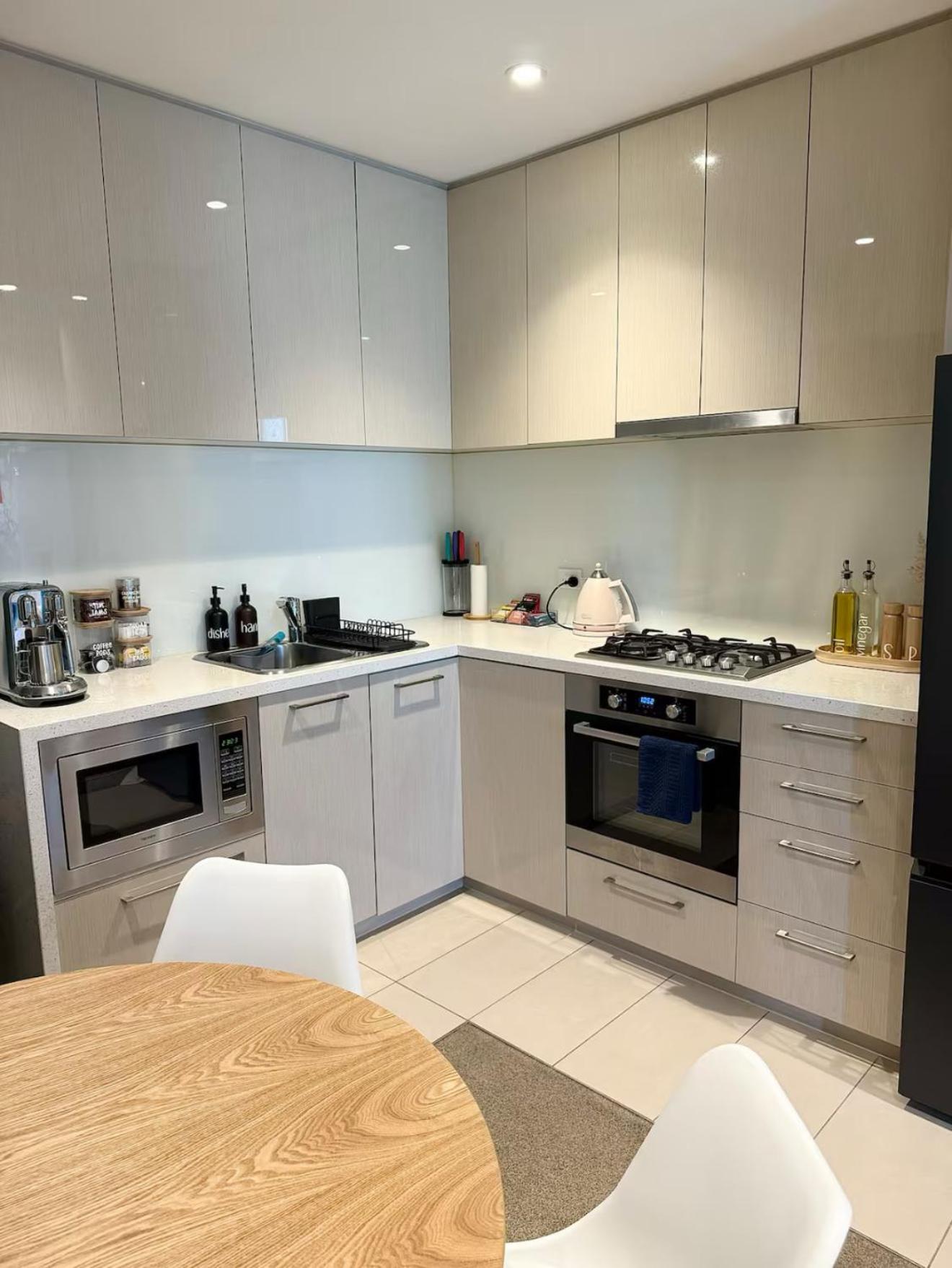 Lonsdale St Luxury Cbd Family Apartment With Free Parking Melbourne Bagian luar foto